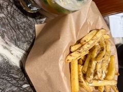 -LES ELITES 英集荟(南京西路店)