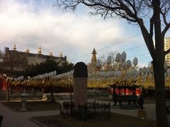 景点-护国法轮寺