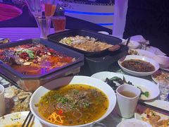 -巴特餐饮6加1音乐餐吧·新疆菜