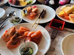 -荣誉国际酒店-云顶旋转餐厅