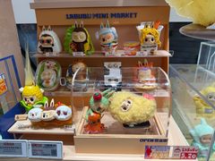 -泡泡玛特POPMART (北京超极合生汇店)