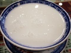 椰汁西米露-赵记传承特色牛奶甜品(泉城广场店)