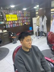 点击看大图 -Barber潮先生男士理发店