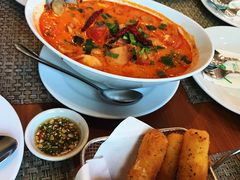 -Chom Cafe and Restaurant