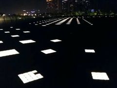 -南京眼步行桥
