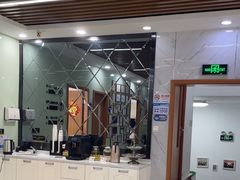 -茂菊口腔连锁(浦东南路店)
