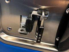 -StorHub趣存自助仓·迷你仓(九亭店)