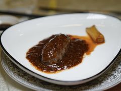 -梅龙镇酒家(南京西路总店)