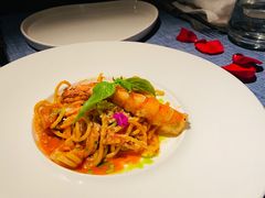 -弦月窗LUNETTE BY AMANDA(复兴路店)