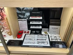 -吴良材眼镜(美罗城店)