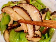 素炒香菇-陈家老院子(高新店)