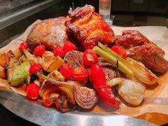 -圣丰索菲特·2 On 988 Café 自助餐厅