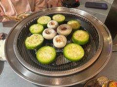 -围炉肉舍丹东海鲜烤肉·烤活鳗(步行街店)