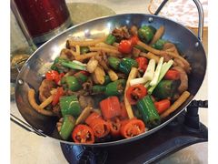 干锅肥肠-西湘记大酒楼(珠峰大道翠湖苑店)