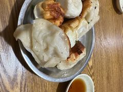 -黄阿姨锅贴大王(万航渡路店)