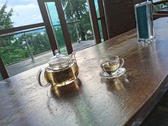 靠窗位-逸廊大堂吧-下午茶·简餐-千岛湖自由洲际殿