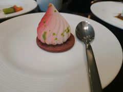 -行者书屋大堂吧 ·下午茶(南京圣和府邸酒店)