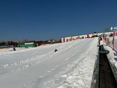 -华彬猛犸滑雪场