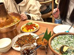 -浩海火燒雲傣家菜(芮欧百货店)