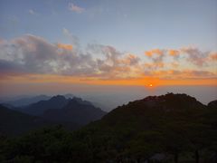 -黄山光明顶山庄