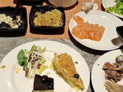 -松咖啡自助餐厅·松北香格里拉