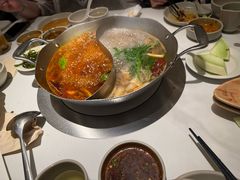 -左庭右院鲜牛肉火锅(金山万达店)