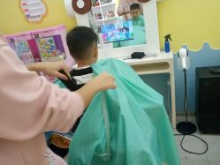 -爆米花儿童美发乐园