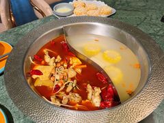 麻辣高汤鸳鸯锅-麻田会 ·鲜活现烹·牛蛙火锅(珠江新城维家思广场店)