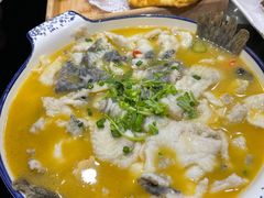 陕南浆水酸汤鱼-東舍食唐精品陕菜馆