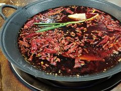 -黄潇洒老火锅(九眼桥宏济巷店)