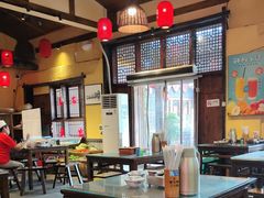 -富正毅三下锅·湘西韵味(天门山索道店)