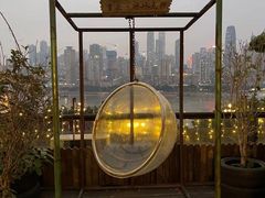 -冰冰龙虾·江湖菜·花园江景餐厅