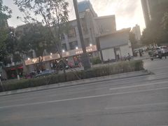-瑞幸咖啡(UPARK悦邻荟店)