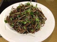 香椿苗拌豆腐丝-金百万烤鸭店(马甸店)
