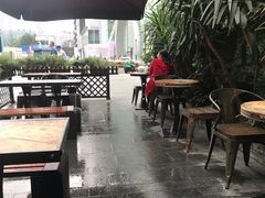 露天位-钟方模白家肥肠粉(春熙店)