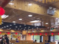 -屯老二农家铁锅炖·行业领军者(梅江店)
