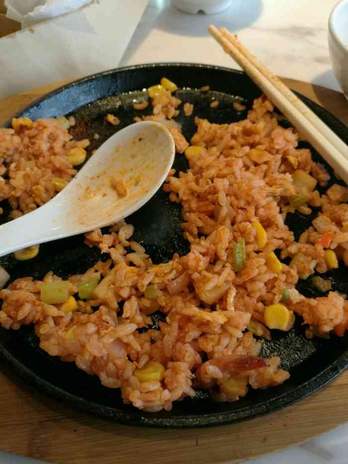 金桔梗铁板王(景枫kingmo店)-"这家是在美食城里面的,人很多,主打烧烤