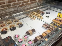 -红跑车蛋糕世界(网巾市店)