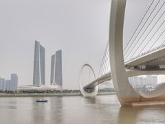 -南京眼步行桥