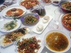 -巴特餐饮6加1音乐餐吧·新疆菜