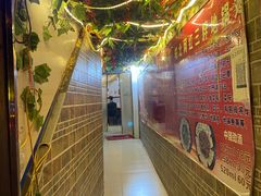 -武氏皖北网红三胖地锅鸡(桐城路店)
