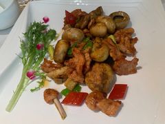 香煎口蘑脆爽肉-周三的情书花园餐厅(江北店)