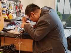 -柏斯音乐艺术中心·钢琴·吉他(上音店)