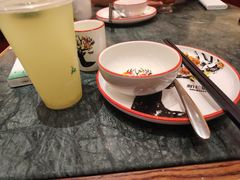 -新白鹿餐厅(湖滨银泰IN77C区店)