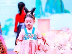 -潮童星少儿模特形体培训(郑州总校)