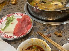 -乳仔牛牦牛汤锅 烤羊排(松潘古城店)