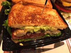 -The Habit Burger Grill 哈比特汉堡(复兴soho店)