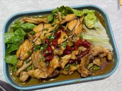 -肥肥虾庄·金牌油焖大虾(首义路店)