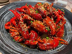 -肥肥虾庄·金牌油焖大虾(汉街SKP店)