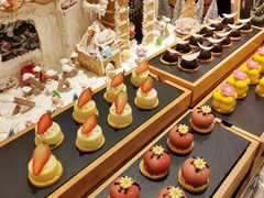 -广州万富希尔顿酒店·感趣自助餐厅·金秋蟹宴生蚝海鲜刺身